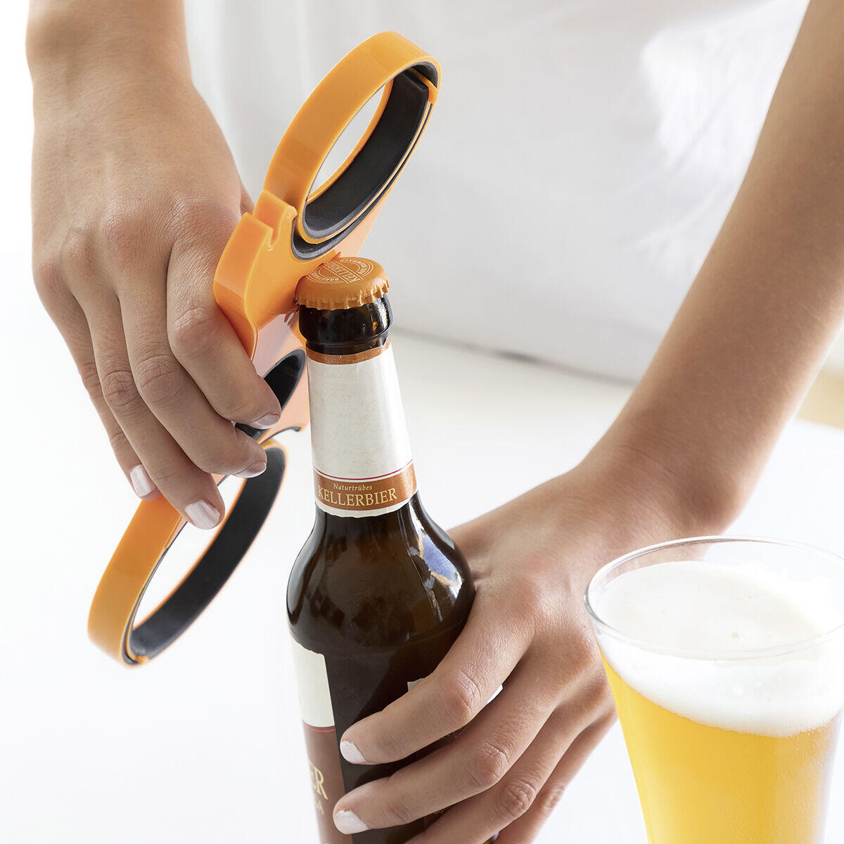 Abre-latas multifuncional 5 em 1 da InnovaGoods